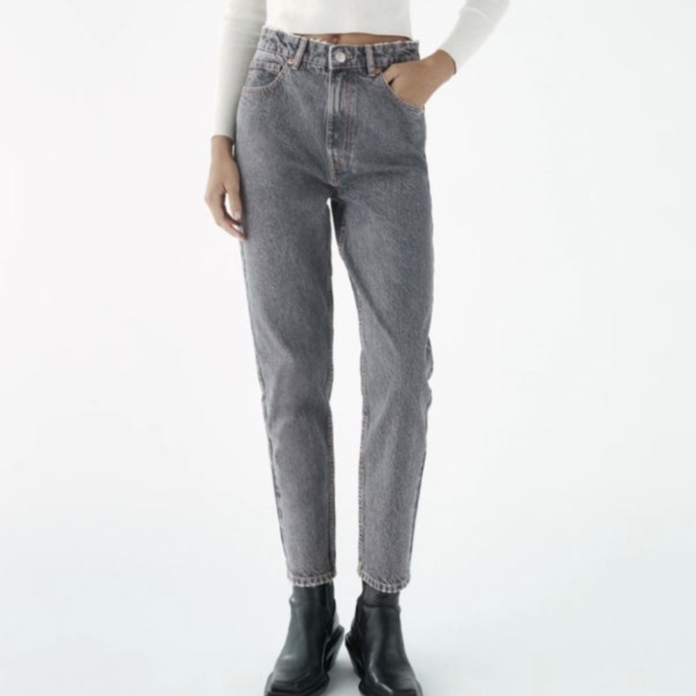 Zara High Rise Mom Jeans